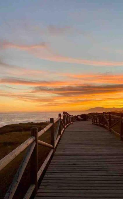 Appartamento Duplex Beach Cabopino Marbella Esterno foto