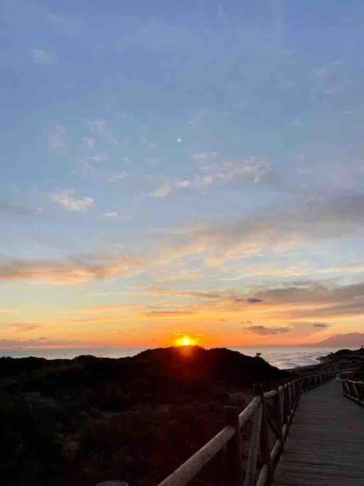Appartamento Duplex Beach Cabopino Marbella Esterno foto