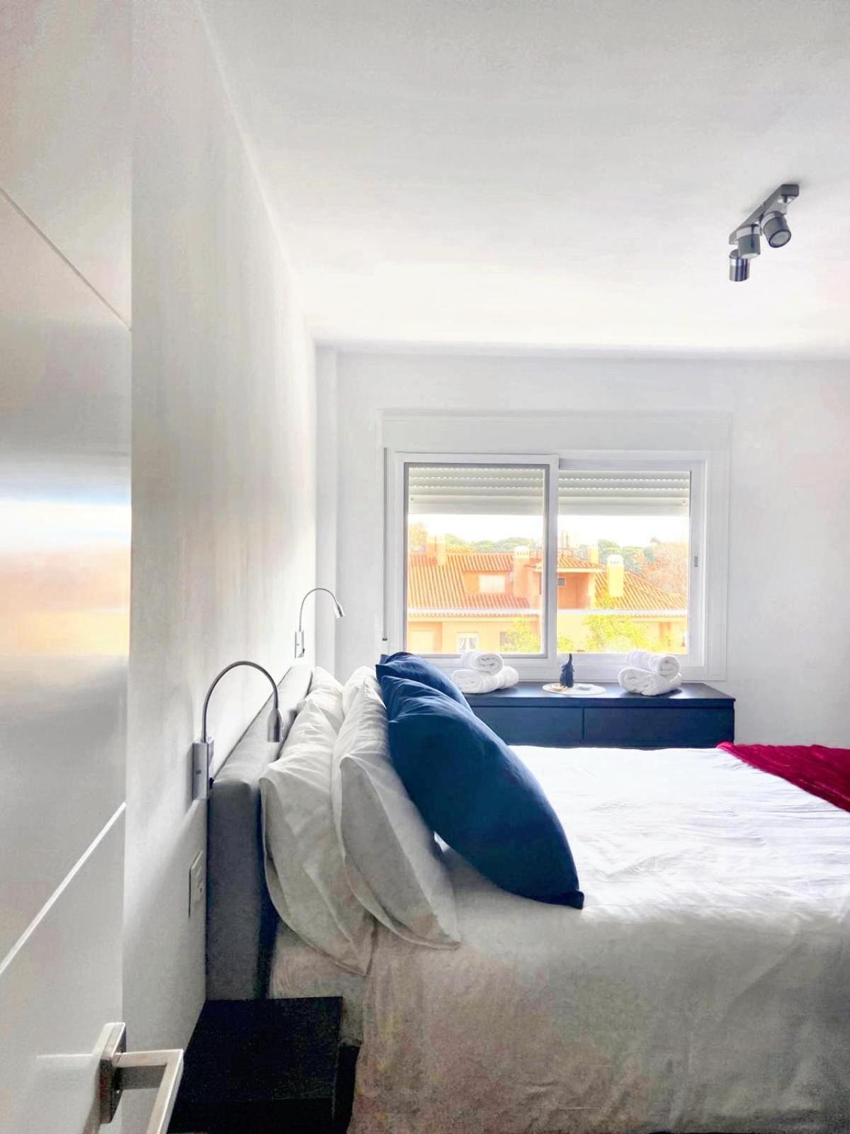 Appartamento Duplex Beach Cabopino Marbella Esterno foto