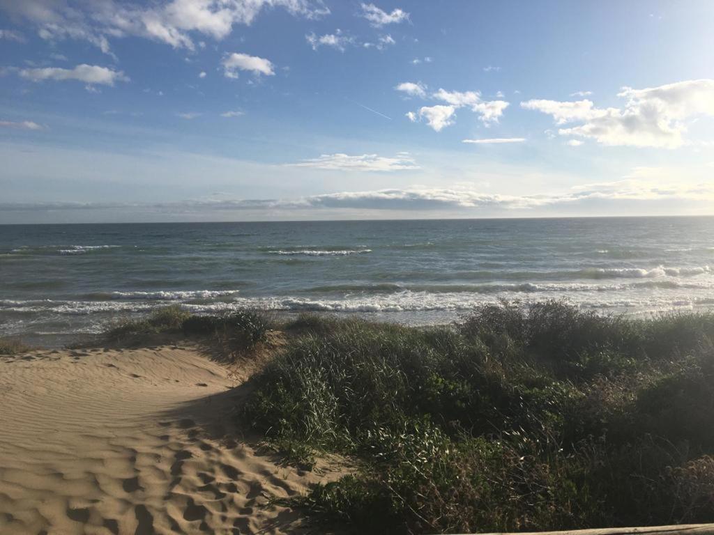 Appartamento Duplex Beach Cabopino Marbella Esterno foto